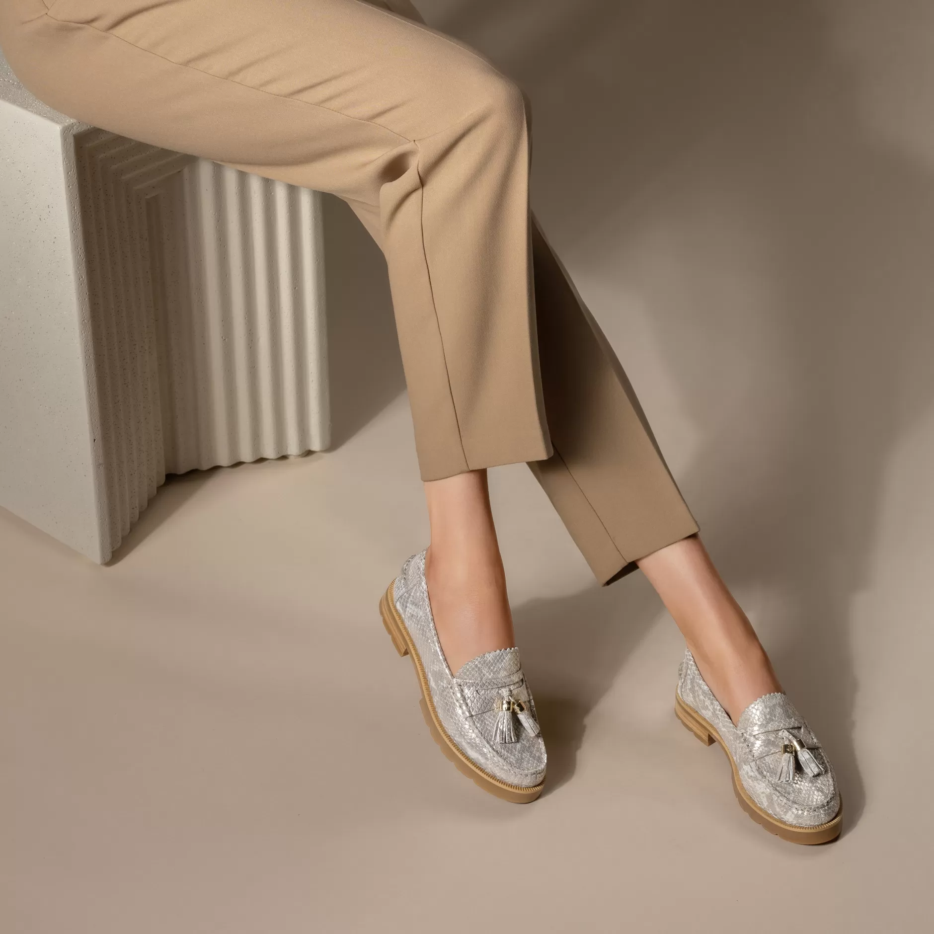 Donald Pliner Hello, New Loafers! | Icon Collection^LENNY Pale Gold